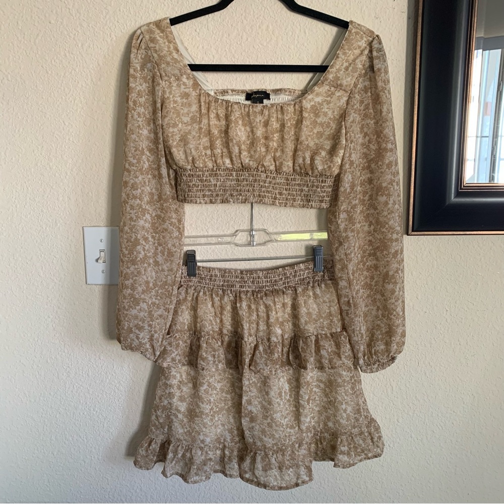 Floral Crop Top And Mini Skirt Set